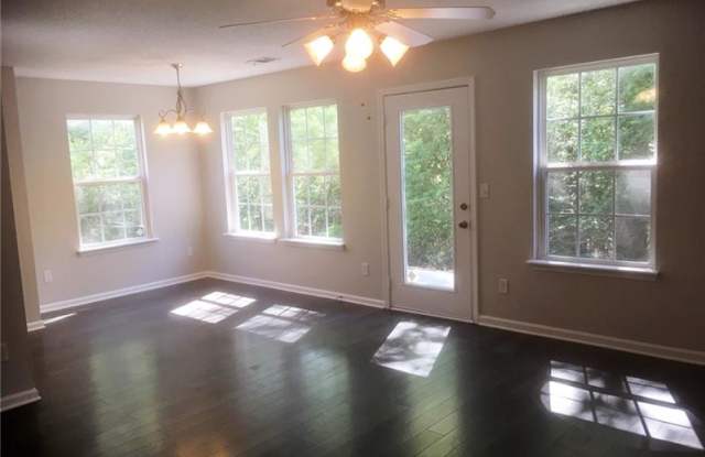 6210 Queen Meadow Drive SE Gallery 2