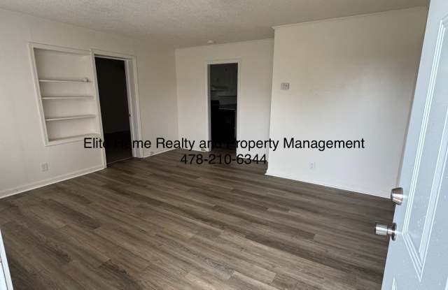 3082 Somerset Drive Gallery 2
