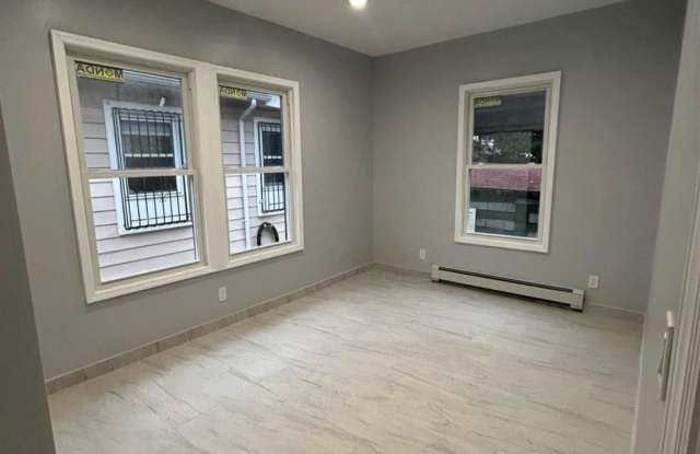 188 Brighton 10th Street Gallery 4