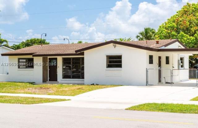 19390 Whispering Pines Rd Gallery 4