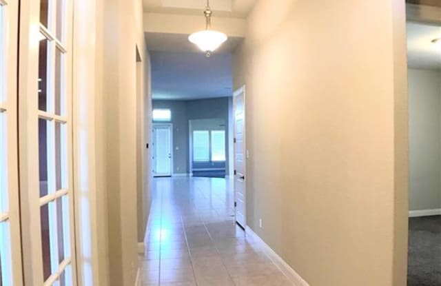 833 Hillrose DR Gallery 2
