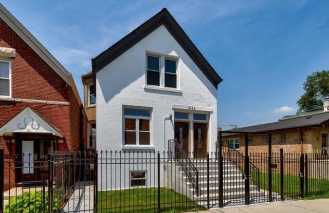 1532 NORTH CENTRAL AVENUE - 1532 North Central Park Avenue, Chicago, IL 60651