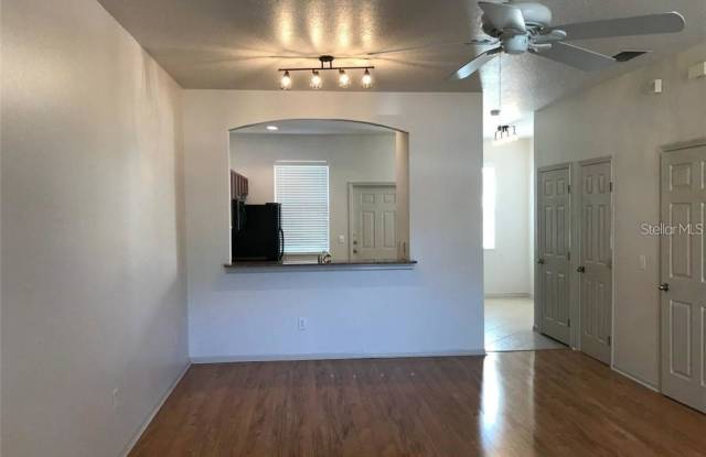 401 7TH STREET S Gallery 3