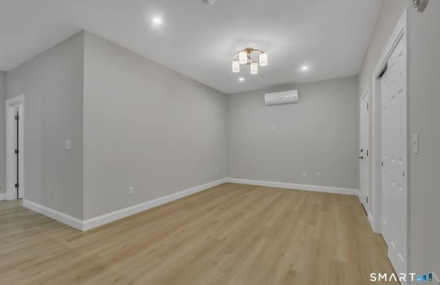 1347 New Haven Road Gallery 2