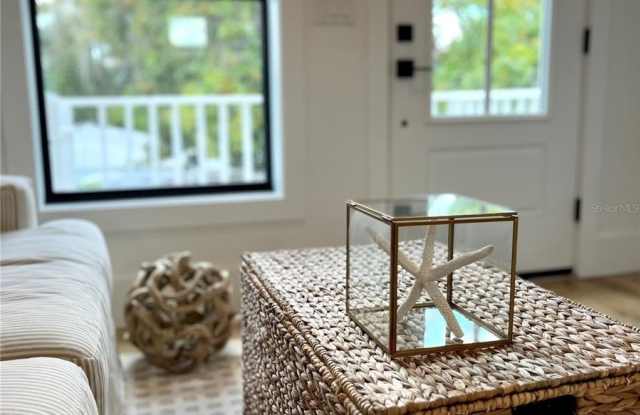 806 S JEFFERSON Avenue Gallery 3