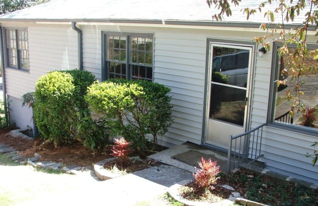 225 Mecca Ave - 225 Mecca Avenue, Homewood, AL 35209