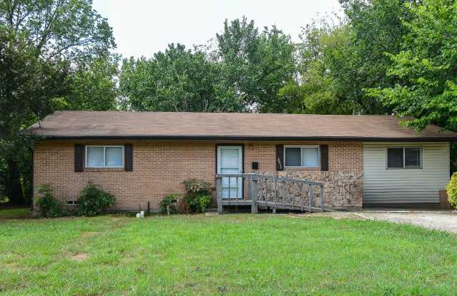2517 Broadview- House - 2517 Broadview Street, Greenville, TX 75402