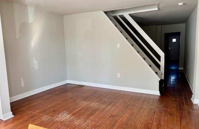 2445 E HUNTINGDON Street photos photos