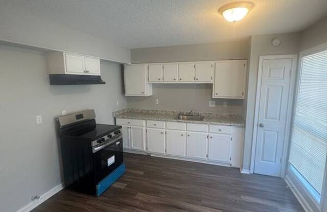 2785 W Hickory Bluff Gallery 4