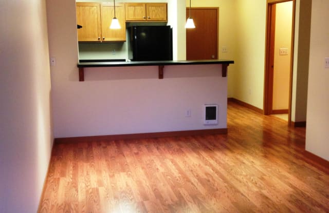 1521 NW 54th St., #204 - 1521 Northwest 54th Street, Seattle, WA 98107