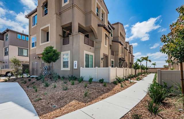 Modern Oceanside Townhome with Resort-Style Amenities photos photos