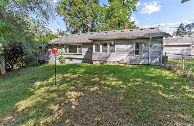 2550 Loon Lake Road Gallery 3