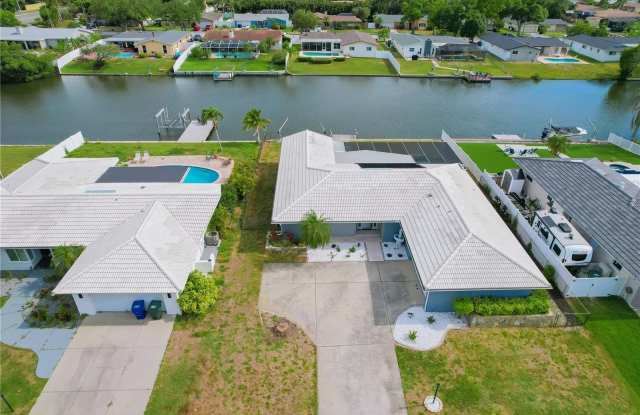 2187 WATERSIDE DRIVE photos photos