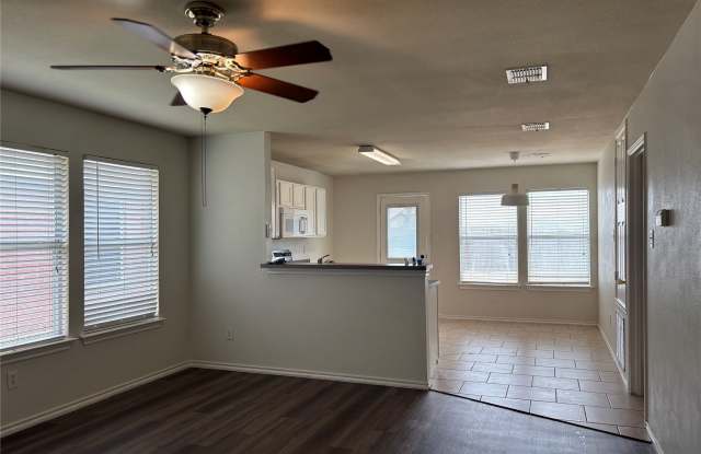 2711 Prairie Creek Drive Gallery 4