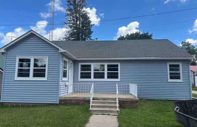 Cute 2 Bedroom Ranch w/ Laundry Hookups in RC $750 photos photos