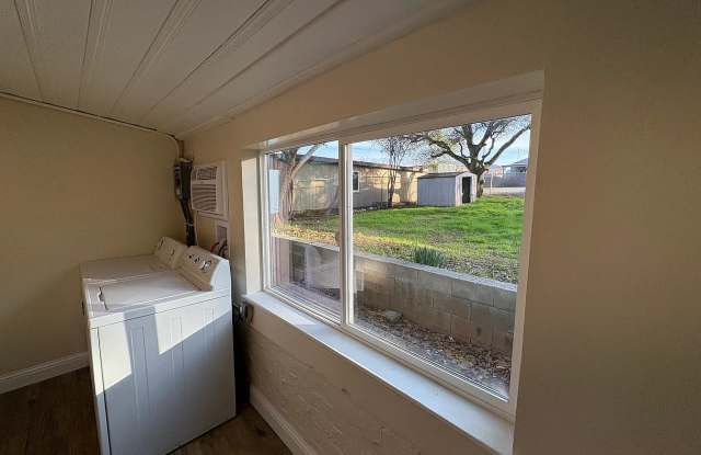 11860 Edgewood Rd photos photos