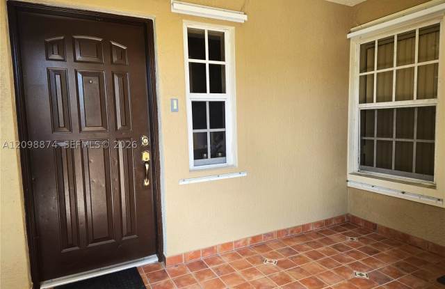 2652 SW 31st Ct Gallery 3