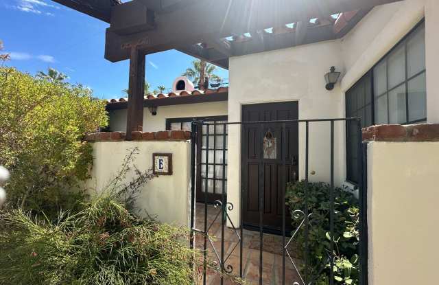 AVAILABLE NOW! 2 Bedroom 2 Bathroom Condo in Palm Desert photos photos