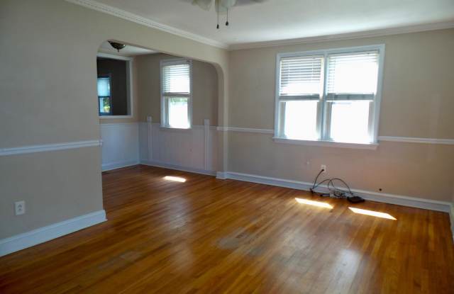 220 ADDISON Gallery 2