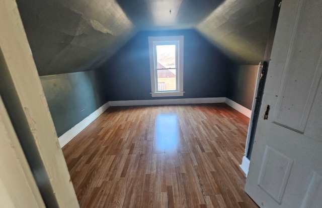3bd-1bth home for rent photos photos