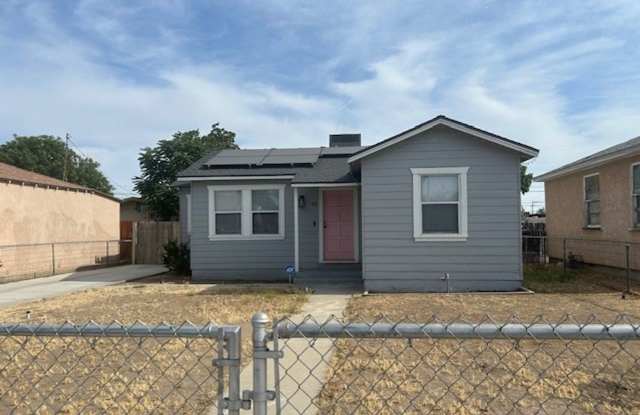 515 30th St photos photos