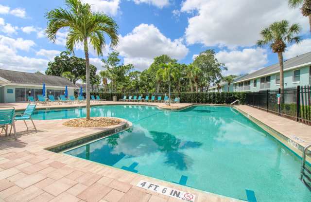 2/2 REMODELED UNFURNISHED CONDO 1ST FLOOR IN PIPER'S POINTE READY FOR A LONG-TERM TENANT photos photos
