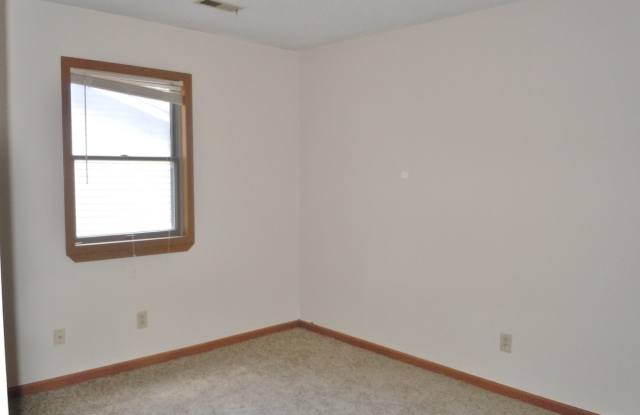 155 Sandridge Dr Gallery 4