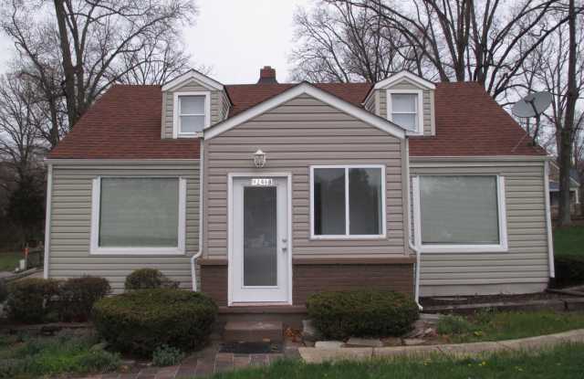 9246 Annapolis Rd - 9246 Annapolis Road, Lanham, MD 20706