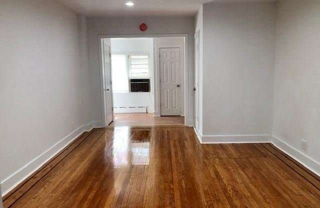 100 Earle Avenue Gallery 2