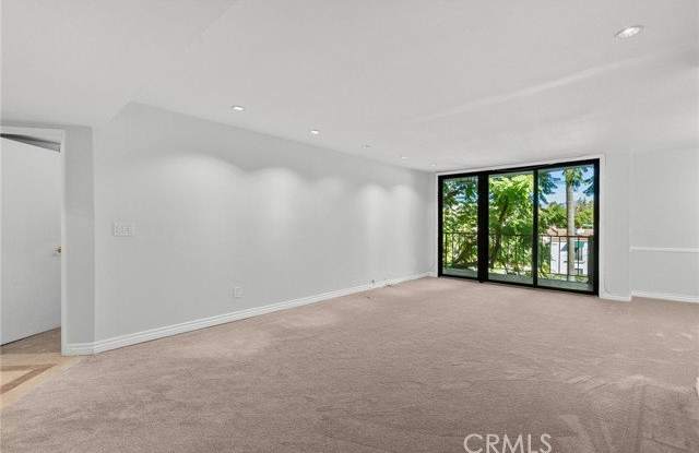 330 West California Boulevard Gallery 2