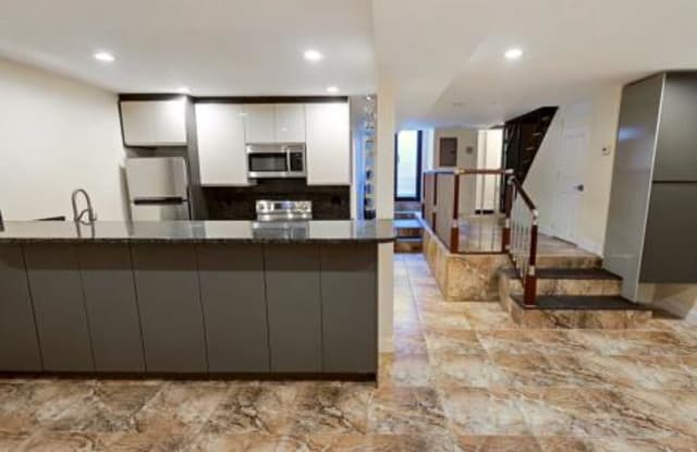 25 Saint Mary's Ct. - 25 Saint Mary's Court, Brookline, MA 02446