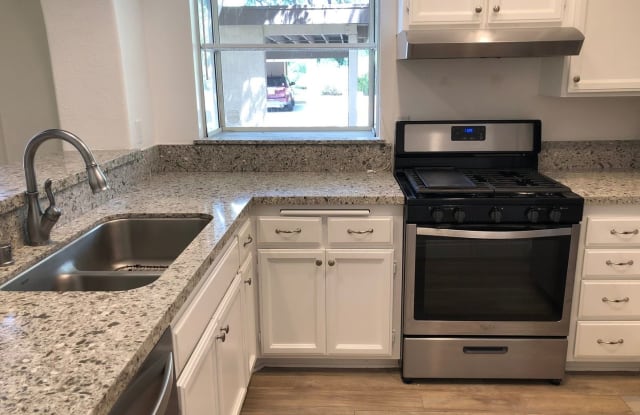 21246 Camelia - 21246 Camelia, Lake Forest, CA 92630