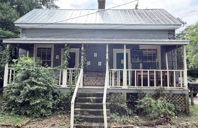 Two Bedroom Cozy House! photos photos