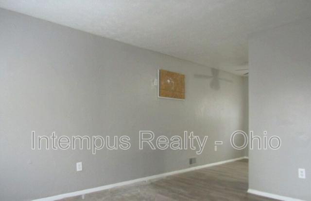 6941 Gracely Dr Gallery 3