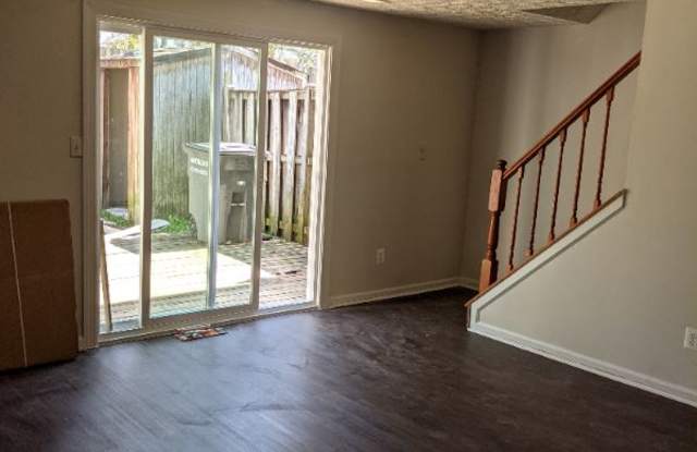 3615 Wharf Ln, Triangle VA Gallery 3
