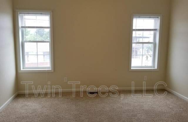 5937 King Street, Apt Gallery 3