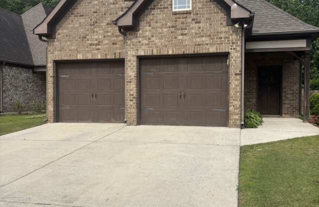 3 Bed 2 Bath Home In Westover With A 2 Car Garage photos photos