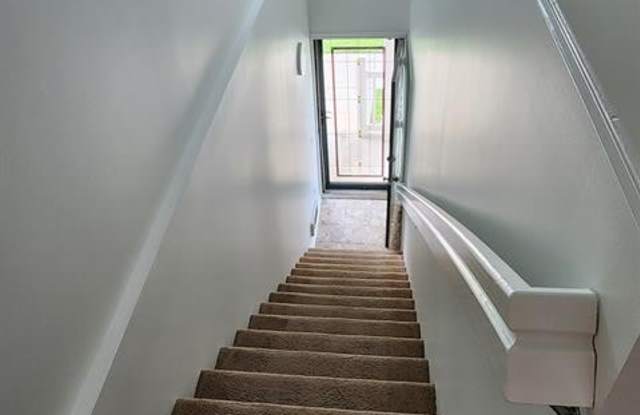 13327 HURSTON FOSTER Lane Gallery 3