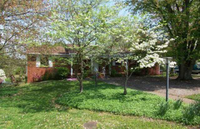 200 Suburban Rd photos photos