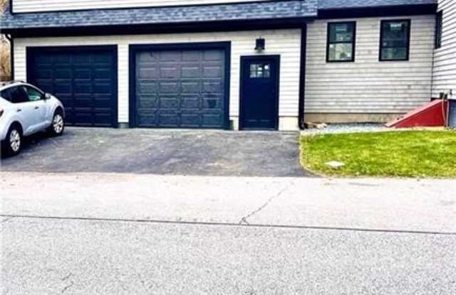 216 Maple Avenue - 216 Maple Avenue, Bristol County, RI 02806