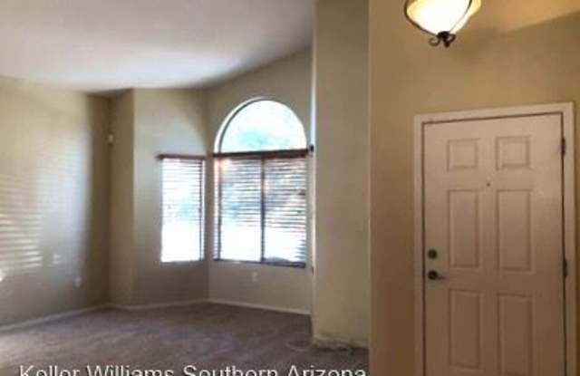885 S. Eynon Place Gallery 3