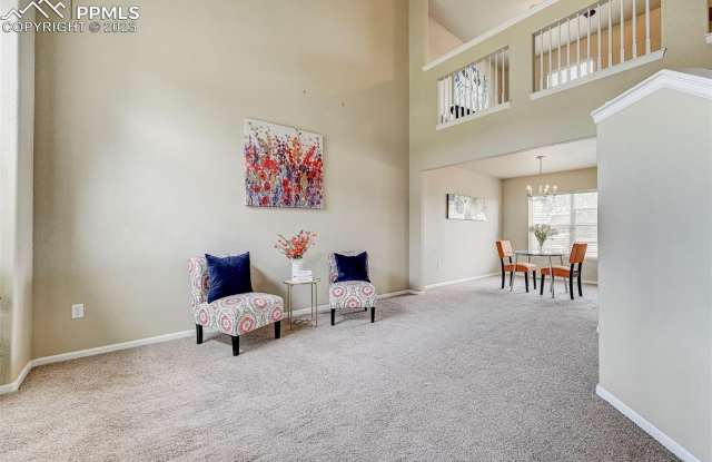 2-story at end of cul-de-sac, close to amenities! Gallery 3