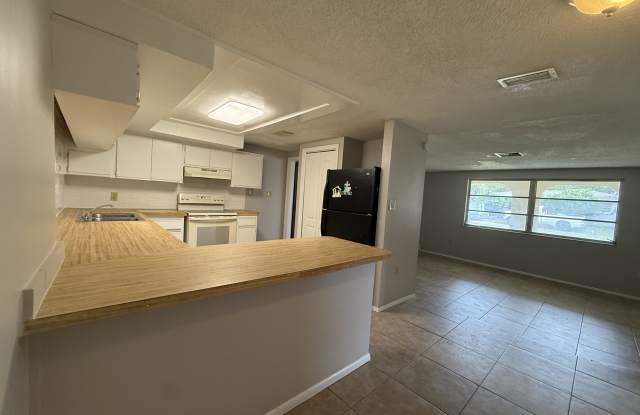 3425 Woodcock Dr Gallery 3