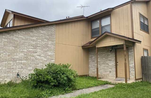 9850 Ardash Ln - 9850 Ardash Lane, San Antonio, TX 78250