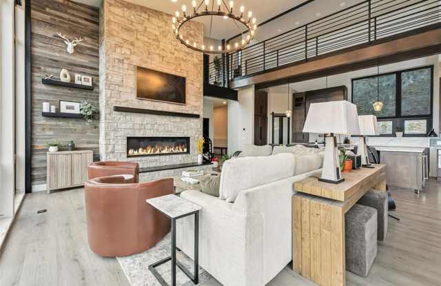 Stunning Modern Luxury Alpine Retreat consisting of 4 Bedroom and 5 Baths, and high-end finishes throughout! Gallery 4