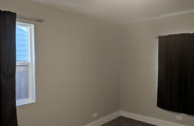 990 Hazel Court Gallery 4