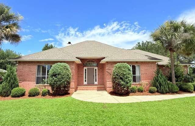Spacious 4-Bedroom Pool Home - 5632 Champions Drive, Pace, FL 32571