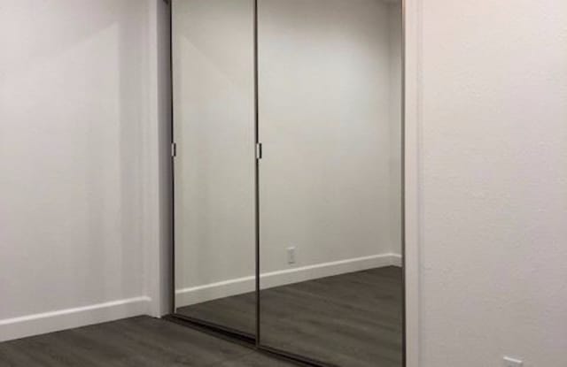 251 W Dryden St 10 Gallery 3