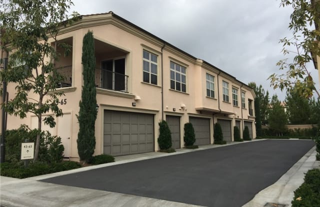 59 MAYFAIR - 59 Mayfair, Irvine, CA 92620
