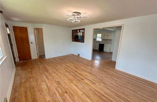 111 Deborah Drive Gallery 4